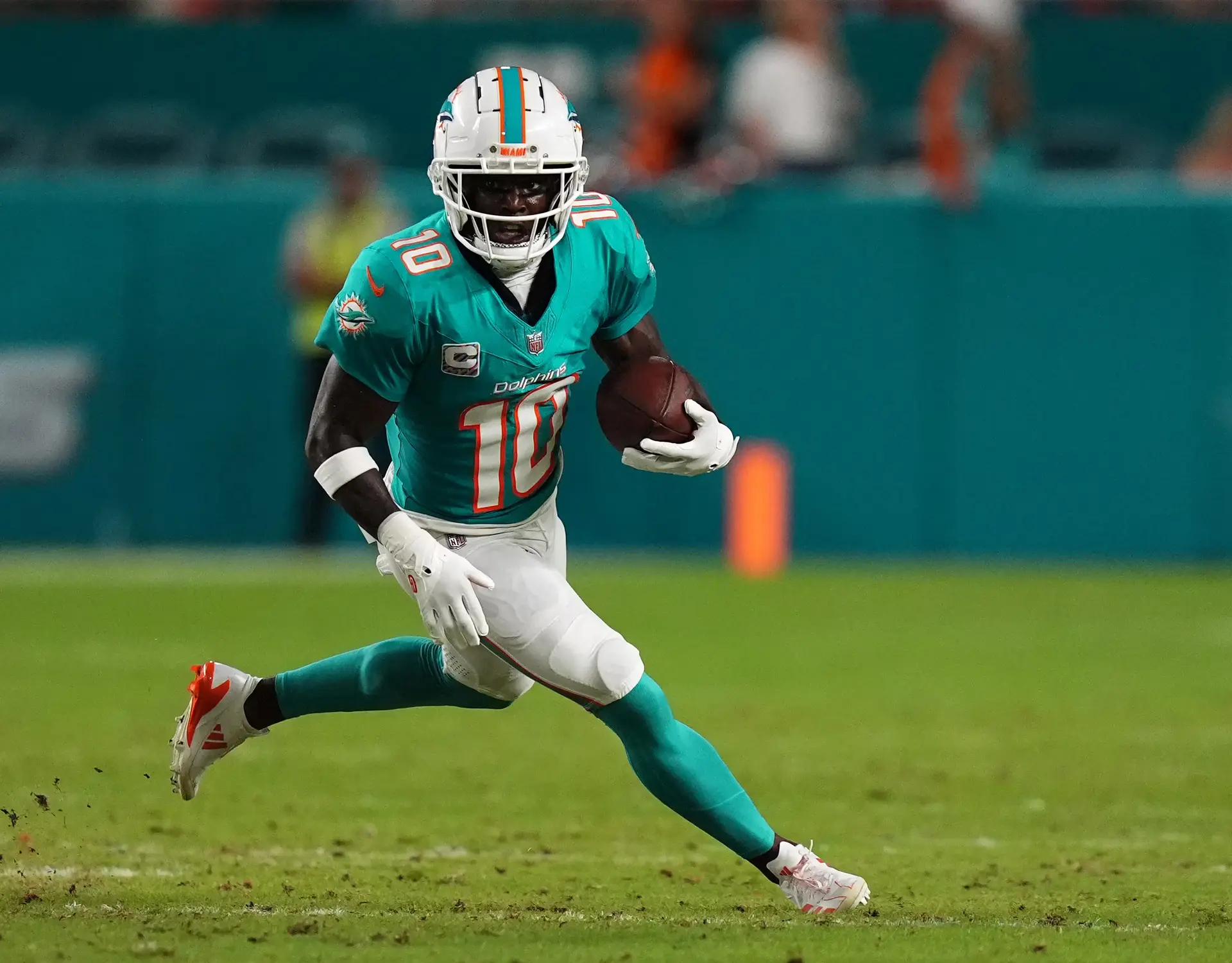 Tyreek Hill Highlights Dolphins’ Playoff Urgency and Tua Tagovailoa’s Progress