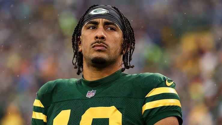 Packers Freeze Dolphins in Thanksgiving Clash: Josh Jacobs Comments on Miami’s Cold Struggles