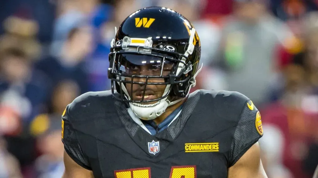 Bobby Wagner’s Costly Mistake: Commanders LB Fined for Roughing the Passer vs. Cowboys