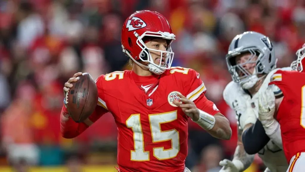 Patrick Mahomes Sounds Alarm on Chiefs’ Left Tackle Struggles: Andy Reid Reacts