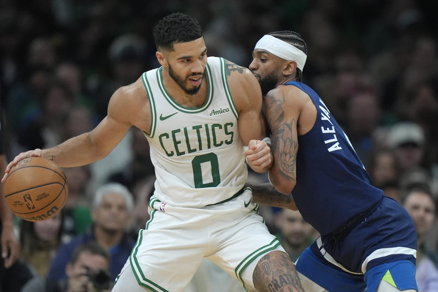 Jaylen Brown Shines as Celtics Edge Timberwolves 107-105 in Thrilling Finish