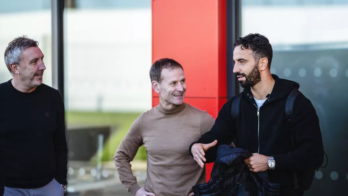 Manchester United’s Ruben Amorim Faces Delay as Work Visa Awaits Approval Ahead of Premier League Debut