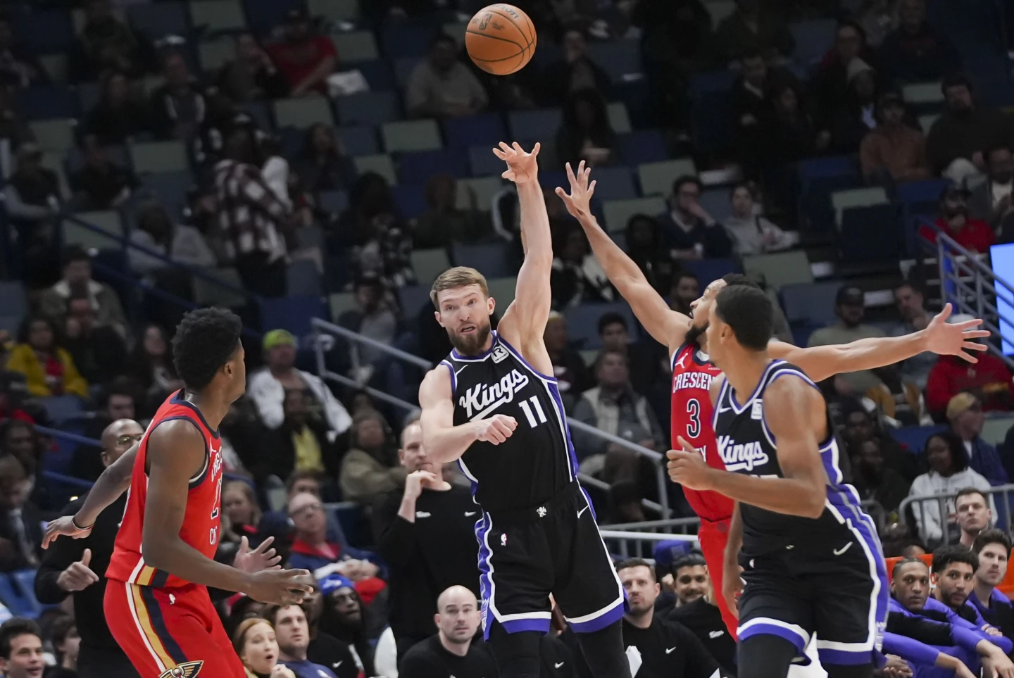 Domantas Sabonis Shines as Kings Outlast Pelicans in Tight Contest