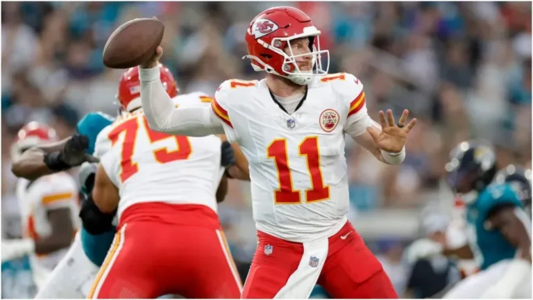 Carson Wentz Receives Clear Message from Andy Reid After Patrick Mahomes’ Injury