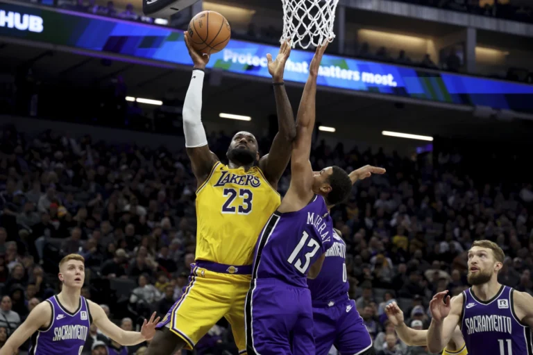 LeBron James Shatters NBA Minutes Record as Lakers Top Kings.