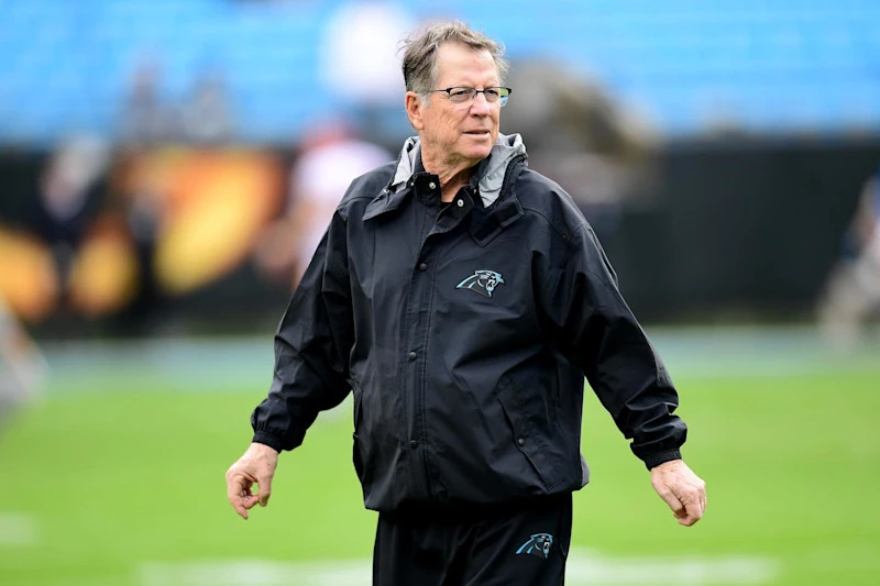 Raiders bring back Norv Turner as advisor in coaching shakeup.