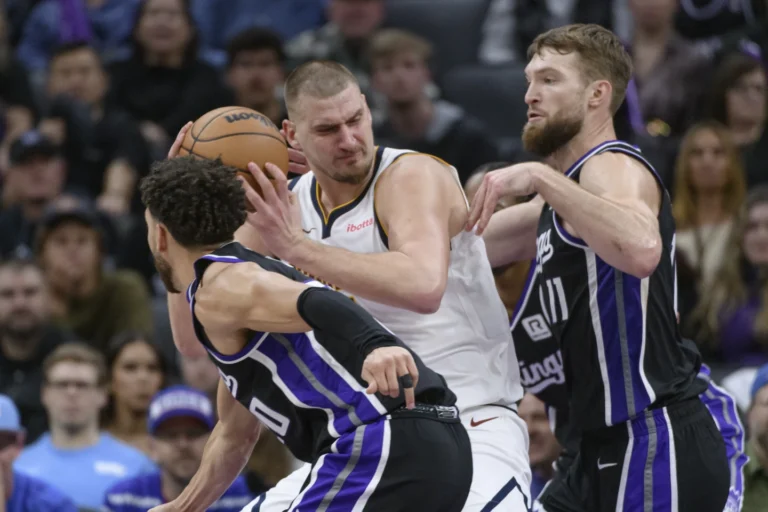 Jamal Murray’s Clutch Jumper, Jokic’s Triple-Double Lift Nuggets Past Kings 130-129 in Thrilling Comeback