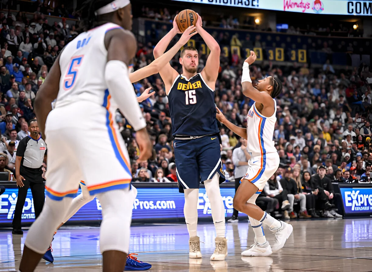 Nikola Jokic, the main man in the victory of Nuggets over the Thunder.