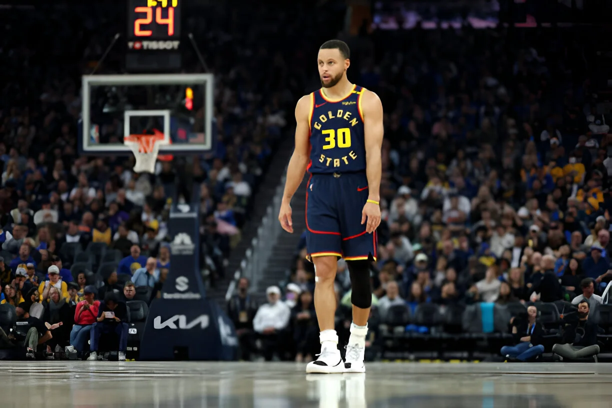 Golden State Looks to Extend Home Streak Against Red-Hot Thunder