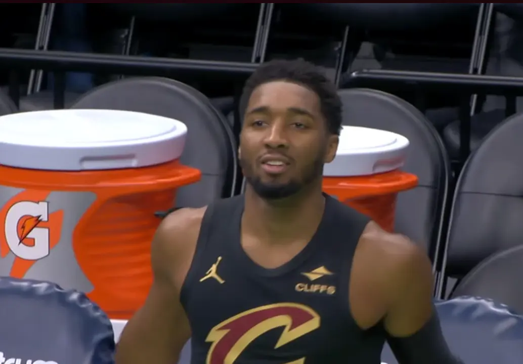Evan Mobley Shines with Career-High 41 Points as Cavaliers Roll Past Injury-Plagued Hornets