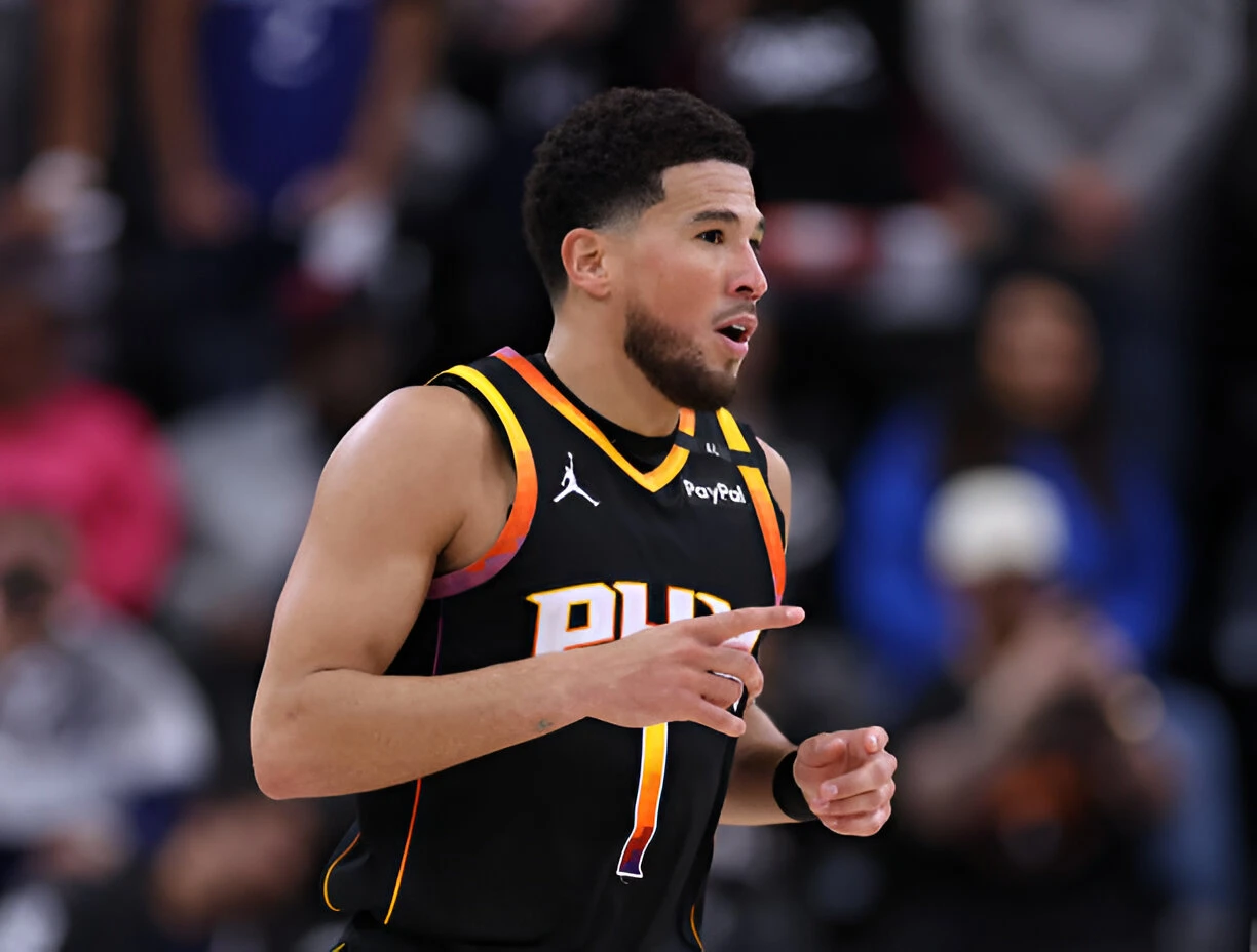 Devin Booker led Suns to an incredible comeback against Clippers.