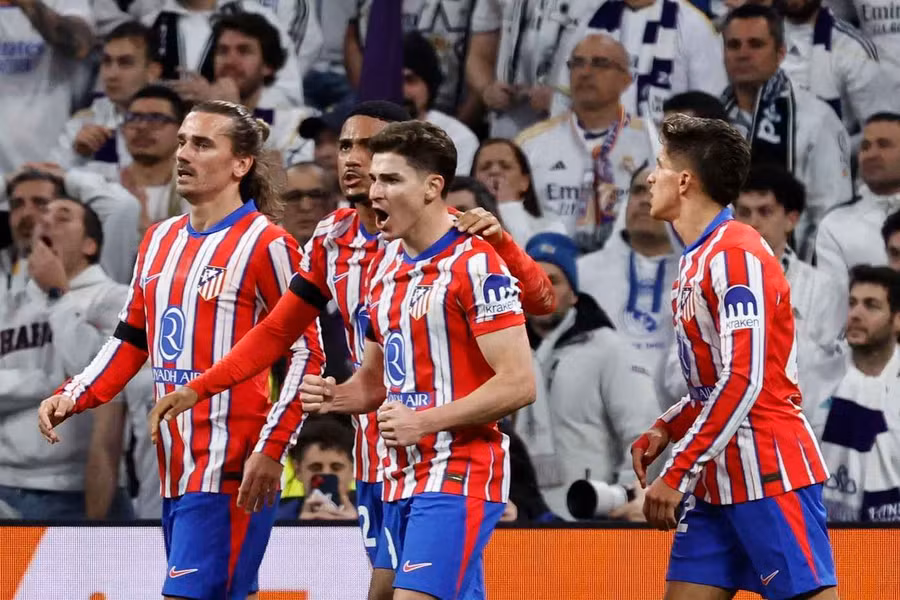 Guardiola Faces Transfer Regret as Julian Alvarez Emerges as Ballon d’Or Contender