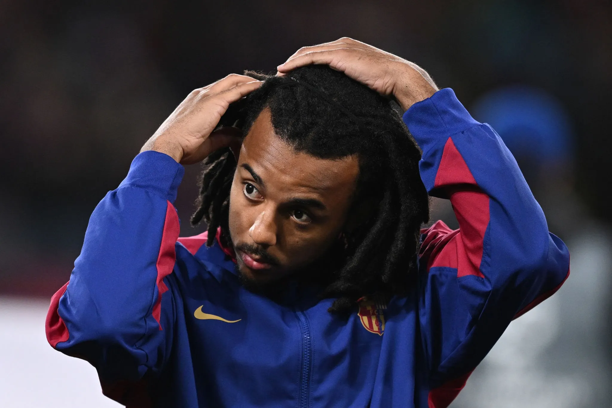 Chelsea Set for €100m Bid for Barcelona Star Amid Defensive Overhaul