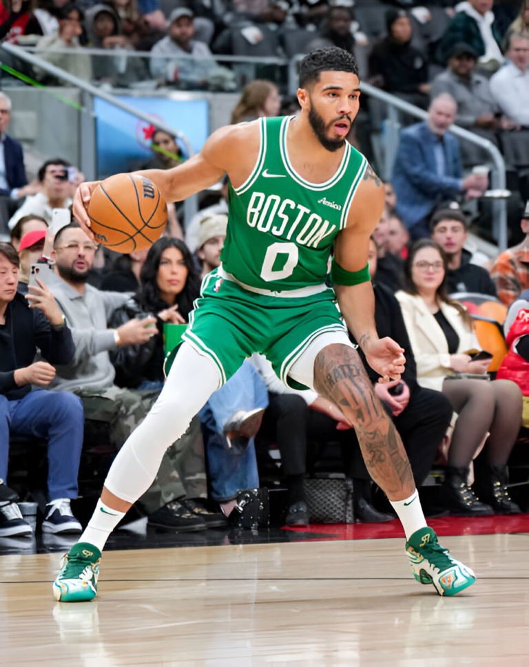 Boston Celtics to show banner No. 18 ahead of Knicks game. Game LIVE on TNT.