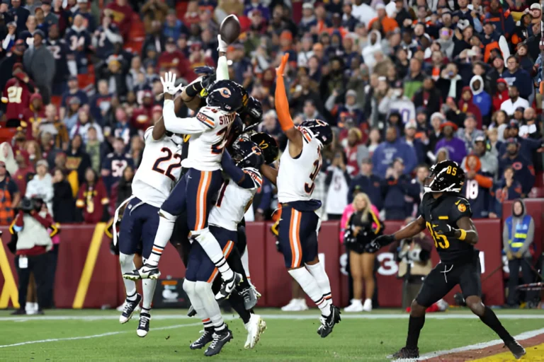 Bears CB Tyrique Stevenson mocks Commanders fans during final play Hail Mary.