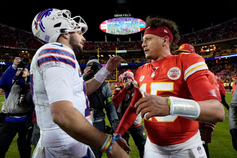 Andy Reid, Patrick Mahomes, and Chiefs Set for Key Buffalo Bills Matchup with JuJu Smith-Schuster Back in Action