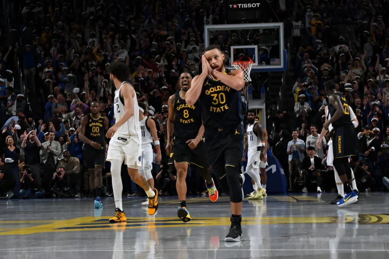 Stephen Curry’s 37-Point outburst lifts Warriors past Mavericks 120-117