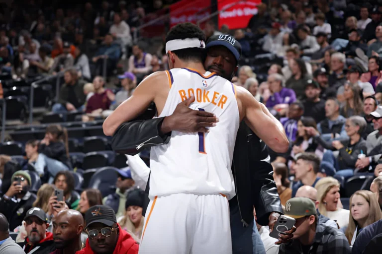 Devin Booker, Bradley Beal lead Suns past Jazz 120-112.