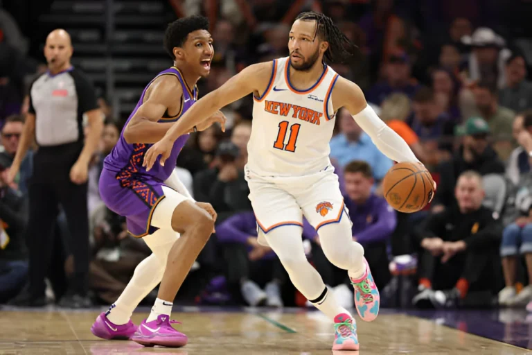 Jalen Brunson and Karl-Anthony Towns Lead Knicks to 138-122 Victory Over Suns