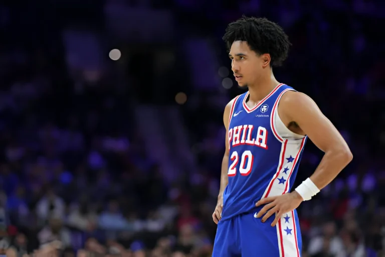 Philadelphia 76ers edge past Charlotte Hornets thanks to an amazing performance.
