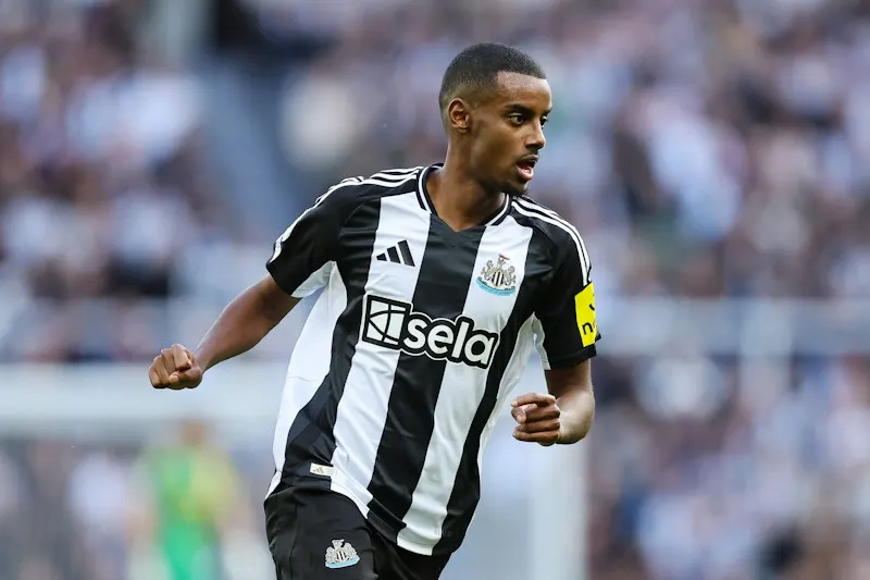 Alexander Isak addresses Arsenal transfer rumours amid contract uncertainty at Newcastle United