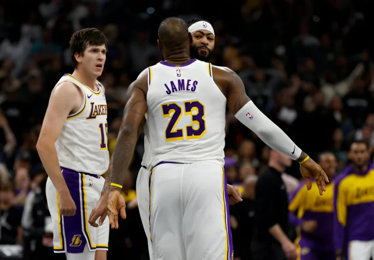 Anthony Davis Dominates with 40 Points as Lakers Hold Off Spurs, 120-115, to Open NBA Cup Defense