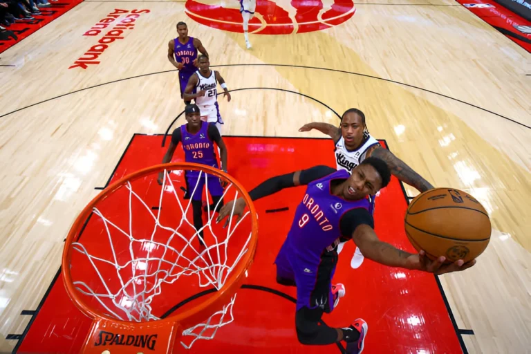 The Raptors win it against the Kings ending in a drama.