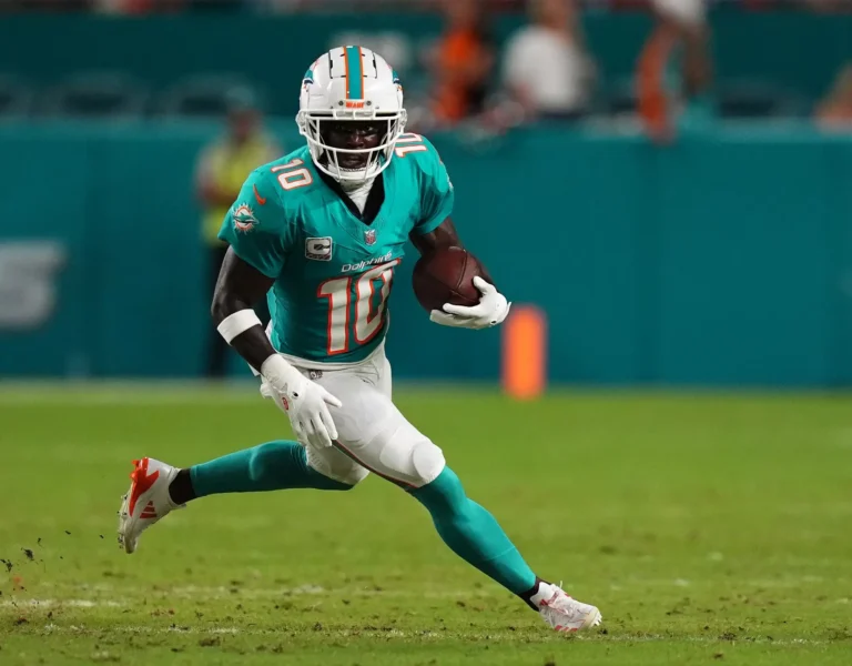 Tyreek Hill Highlights Dolphins’ Playoff Urgency and Tua Tagovailoa’s Progress
