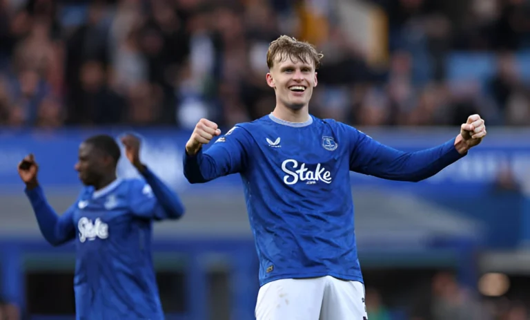 Manchester United Ramp Up Pursuit of Jarrad Branthwaite After Everton Contract Rejection
