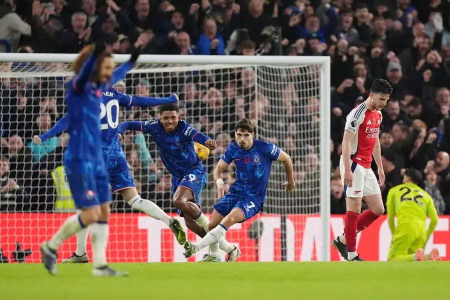 Chelsea’s gritty draw with Arsenal highlights Neto’s breakout, Caicedo’s dominance, and injury concerns for Palmer