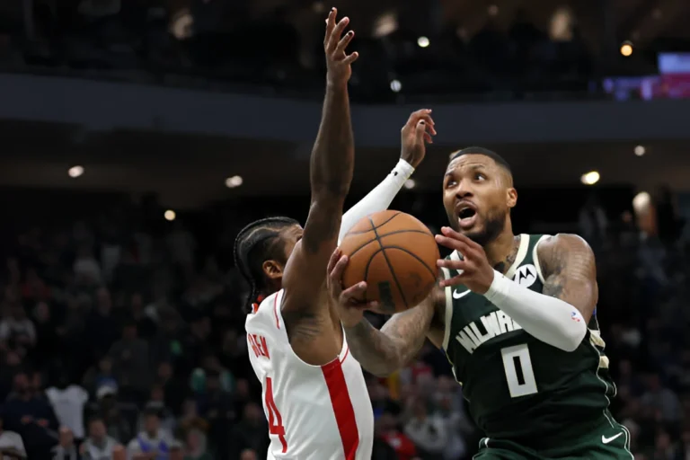 Damian Lillard’s Late Heroics Lift Bucks Over Rockets in 101-100 Thriller