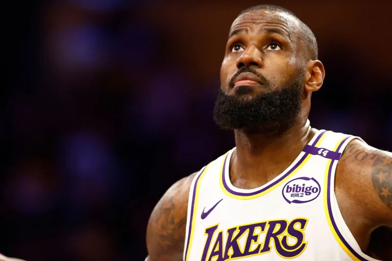 Lakers Seek to Halt Skid as They Clash with Spurs in Western Conference Showdown