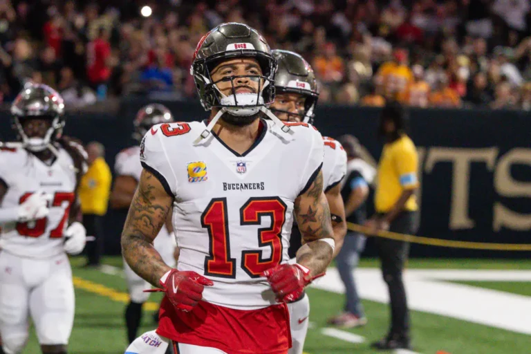 Mike Evans Returns to Buccaneers as Key Piece for Crucial Stretch Run