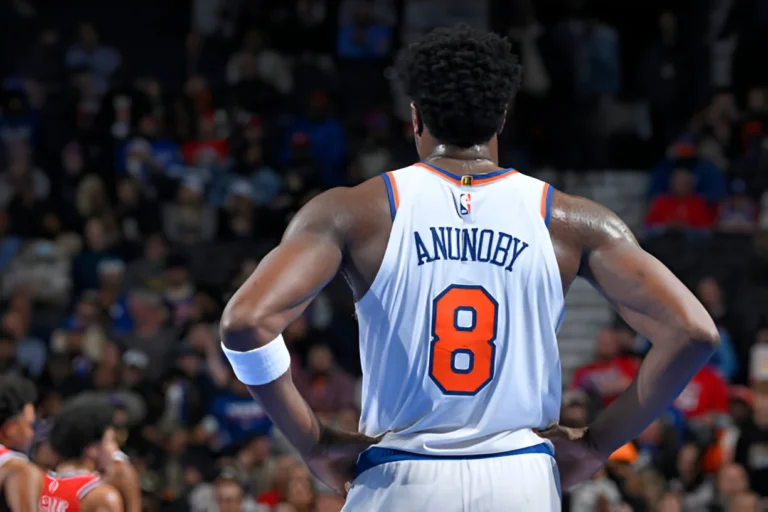 OG Anunoby’s 24 points lead Knicks past Embiid, 76ers.