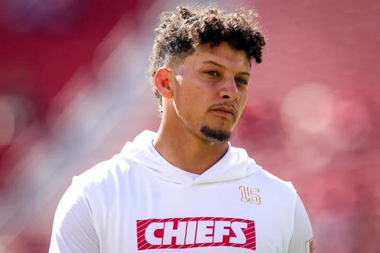 Patrick Mahomes Issues Stern Warning to Chiefs Ahead of Showdown with Buffalo Bills