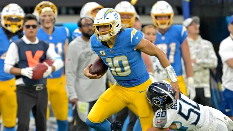Justin Herbert thrives under Jim Harbaugh’s coaching, leads Chargers to victory