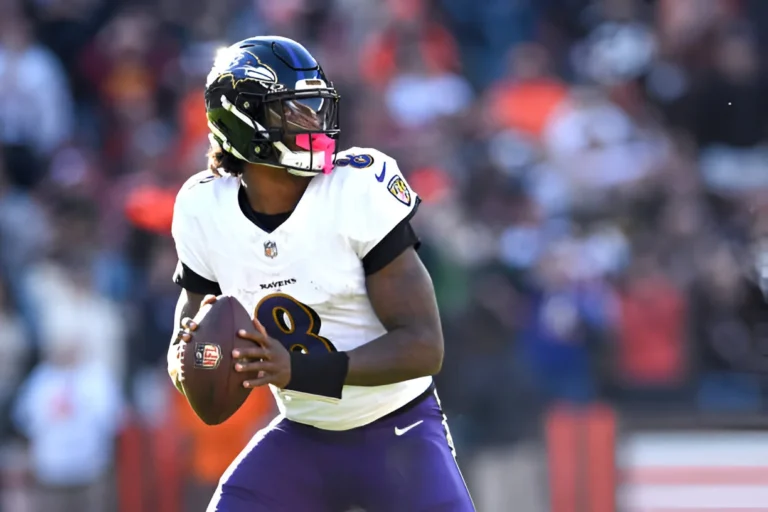 Ravens QB Lamar Jackson who suffered a knee injury returns to practice probably plays on Sunday vs Broncos.
