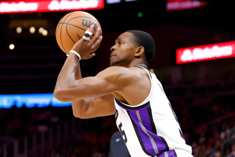 Exciting plays, but Sacramento manages to win it over Atlanta.