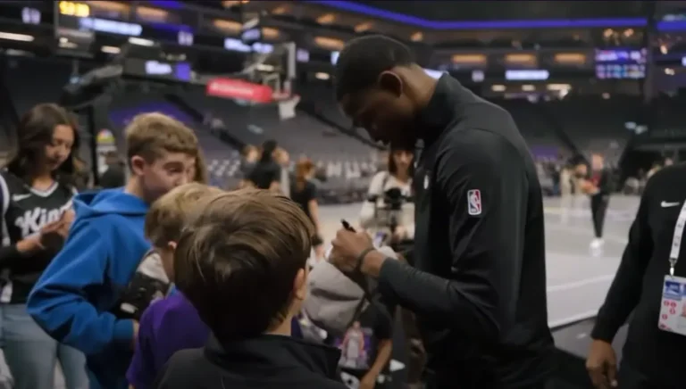 Domantas Sabonis Shines as Kings Spoil Rockets’ NBA Cup Hopes