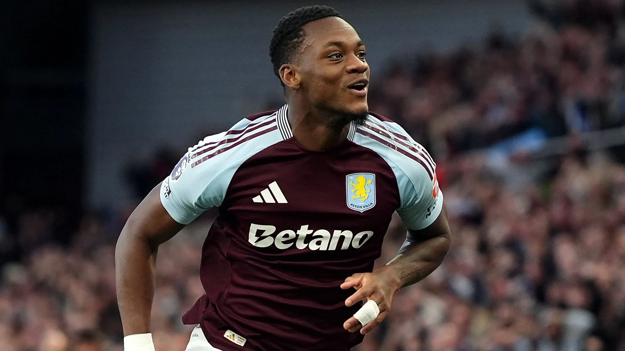 West Ham Focus on Three Striker Targets After Rejected Jhon Duran Bid