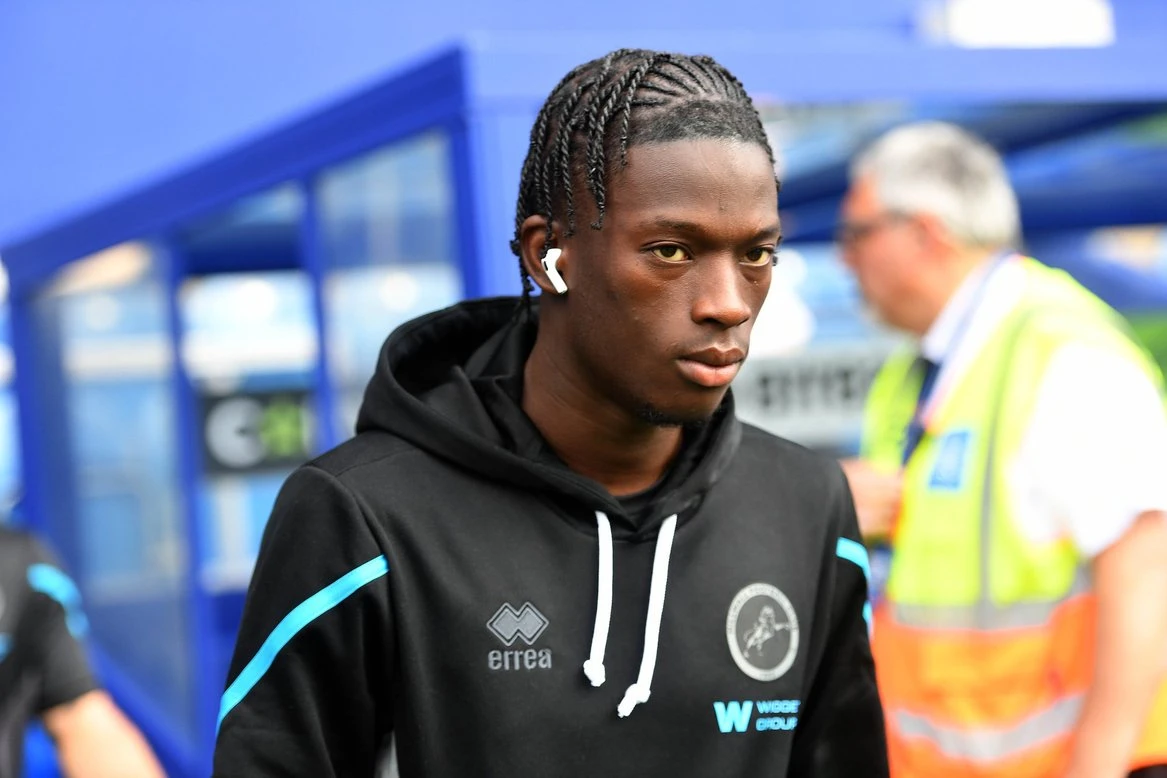 Bournemouth and Crystal Palace Lock Horns in Race for Millwall’s Romain Esse
