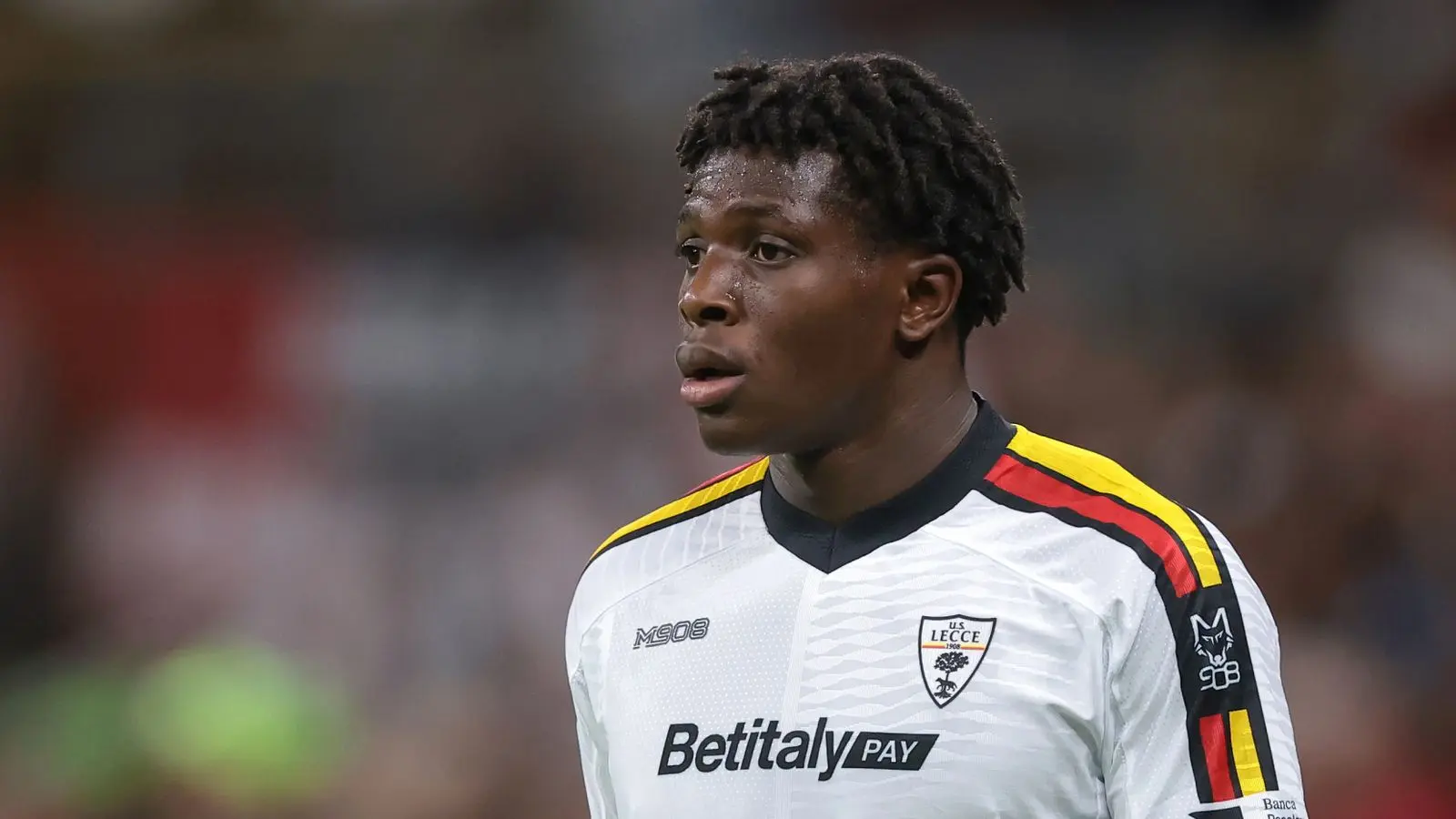 Manchester United Engaged in Transfer Talks for Lecce’s Patrick Dorgu