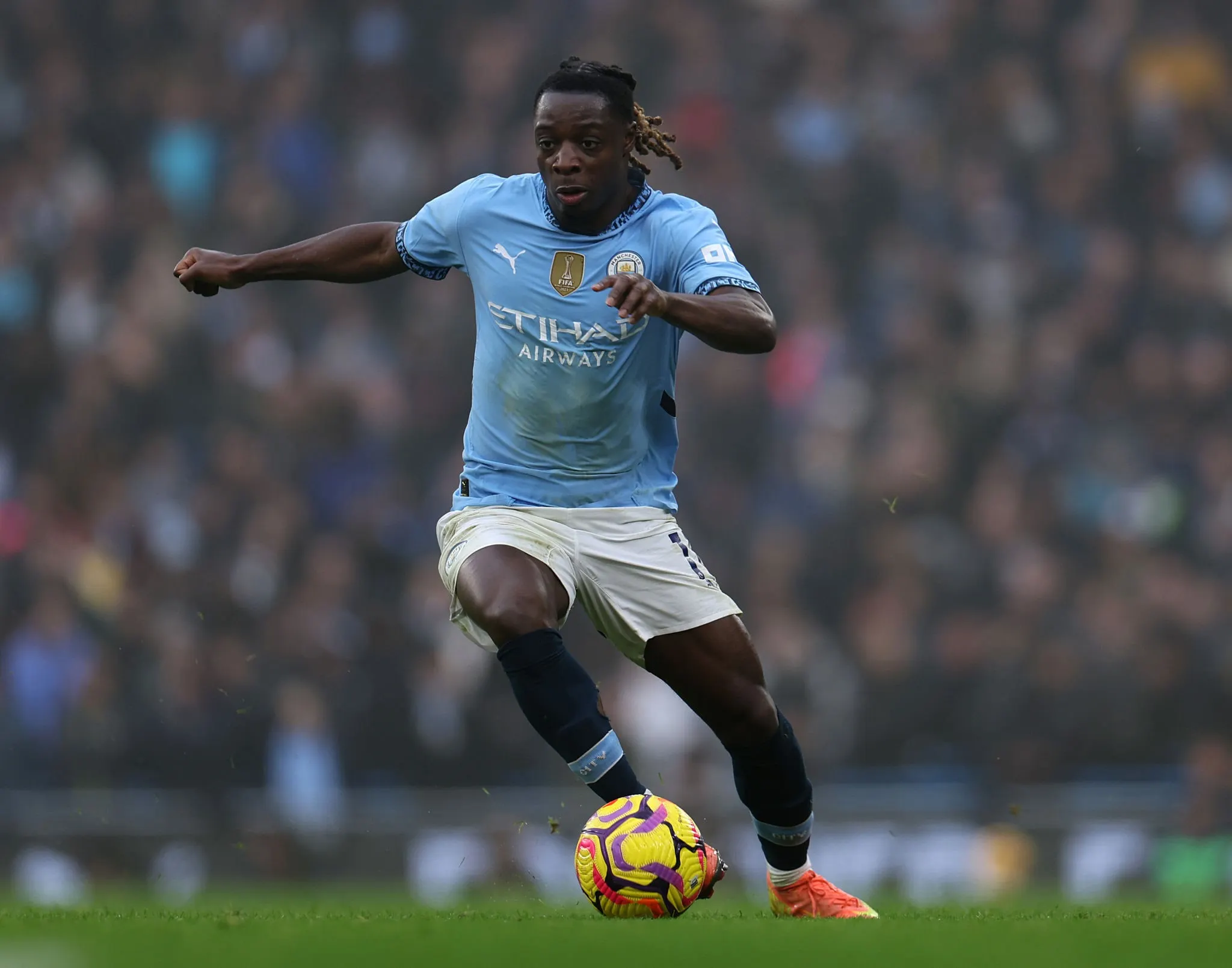 Jeremy Doku Denies Offering Himself to Barcelona
