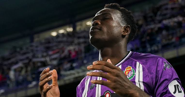 Manchester City Eyes Third January Defensive Signing with Promising LaLiga Talent