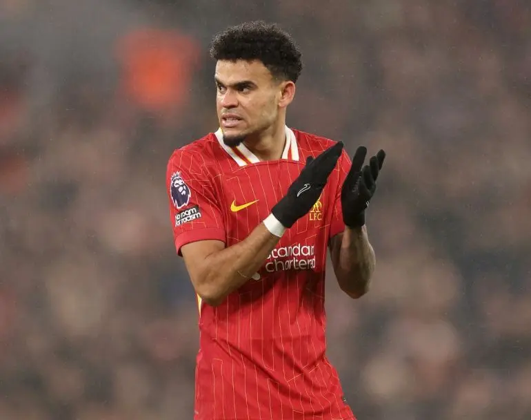 Chelsea Set Sights on Liverpool’s Luis Diaz Amid Contract Uncertainty