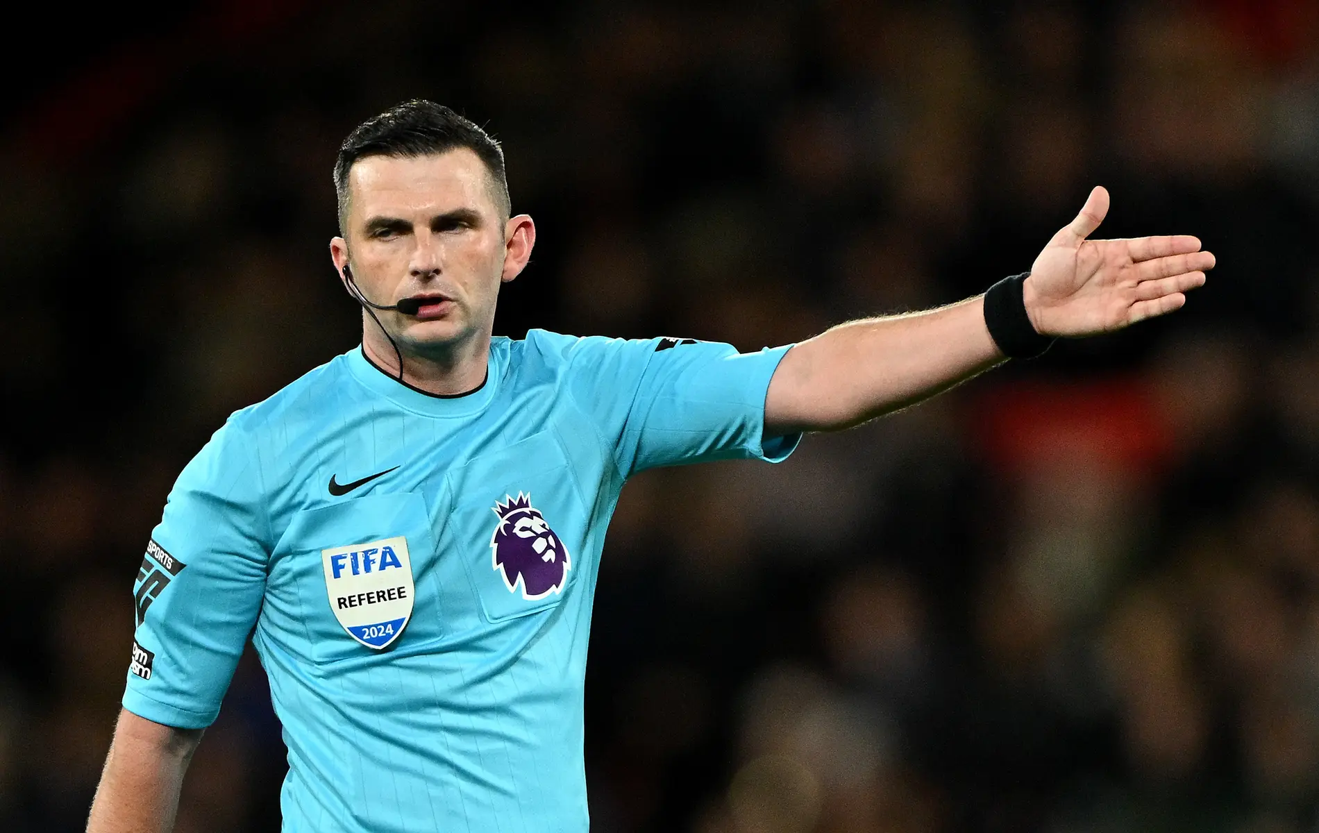 Michael Oliver’s Bold Decision in the Merseyside Derby: A Closer Look at Robertson’s Yellow Card