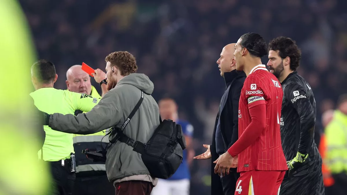 Liverpool Manager Arne Slot Under Scrutiny: Points Deduction Warning After Michael Oliver Clash
