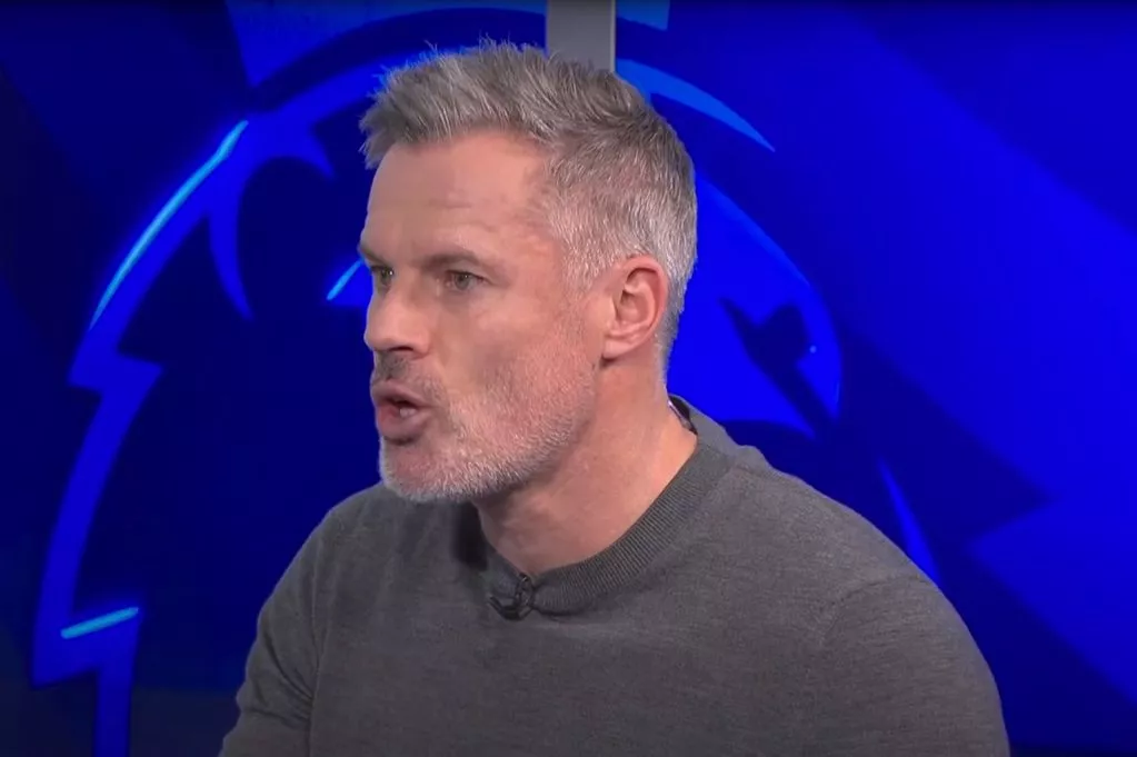 Carragher Urges Bench for Alexander-Arnold Until He Commits to Liverpool