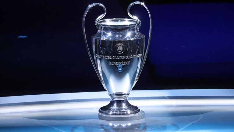Premier League Title Race Intensifies as Five Clubs Chase Fifth Champions League Qualification