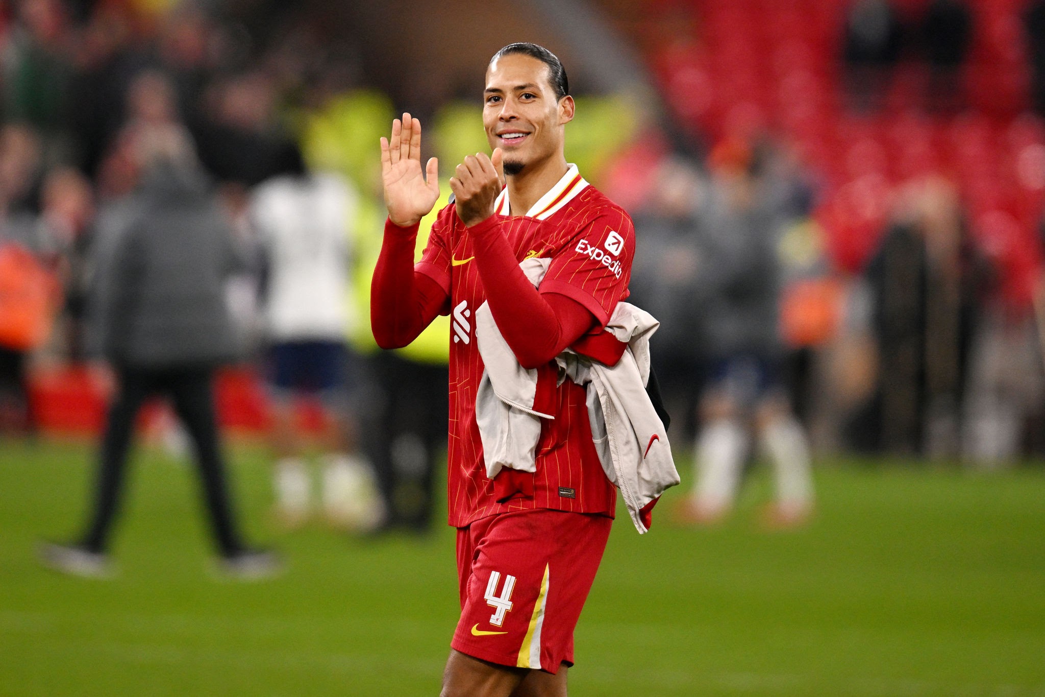 Van Dijk’s Rocky Night Sparks European Transfer Buzz